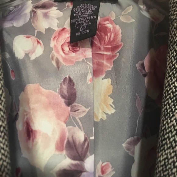 Ladies suit jacket - Picture 2 of 2